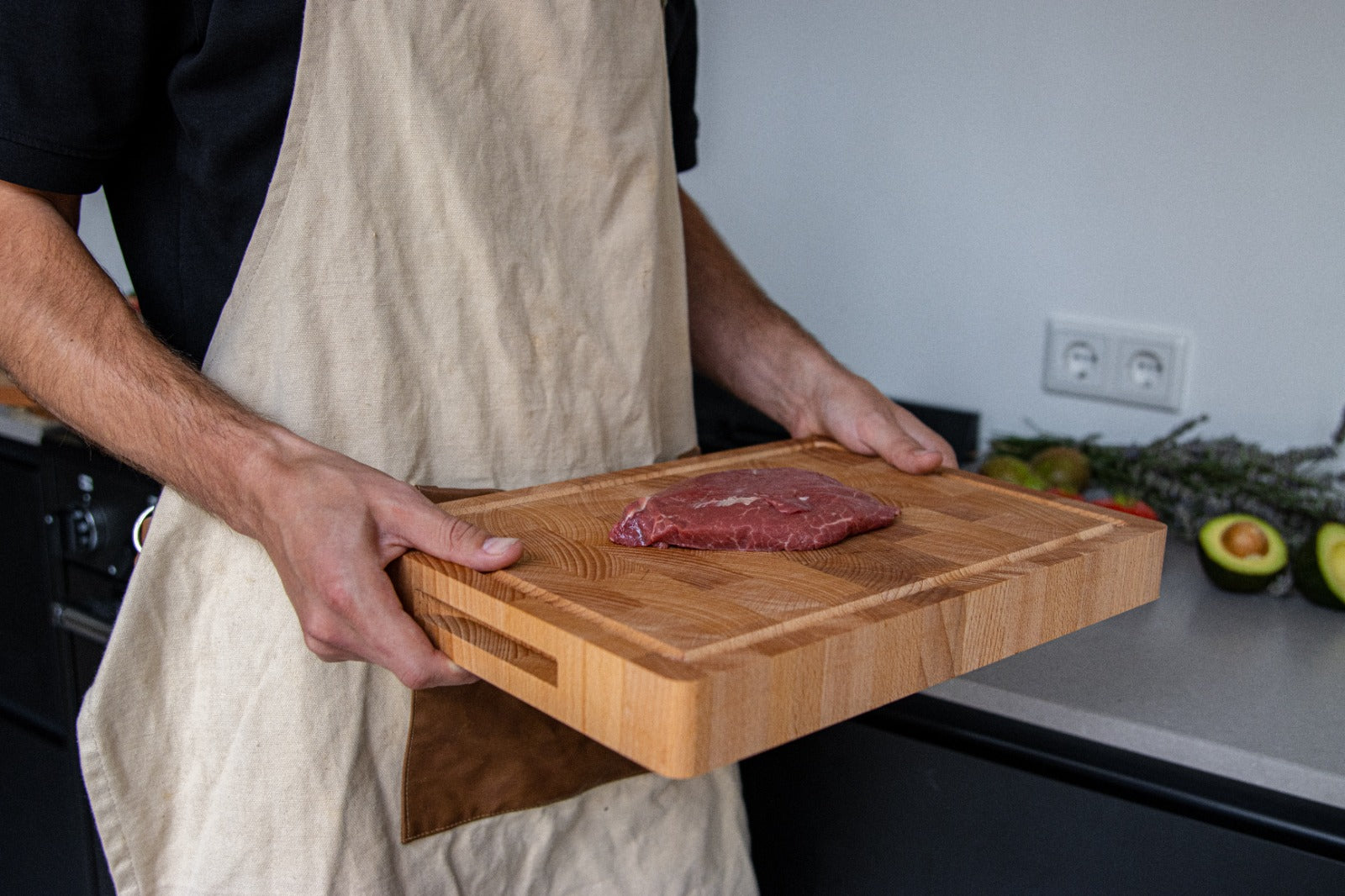 Professionelles Schneidebrett Buchenholz mit Griffen – Hackblock – 36x26 cm