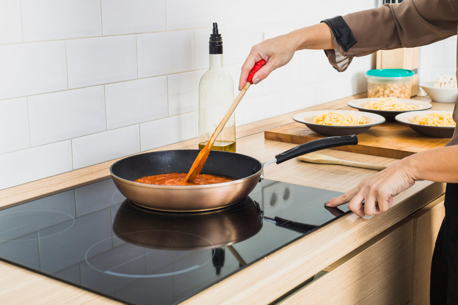 Wat is inductie en hoe werkt een inductie kookplaat?